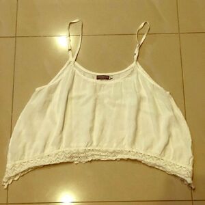 White cropped tank top  